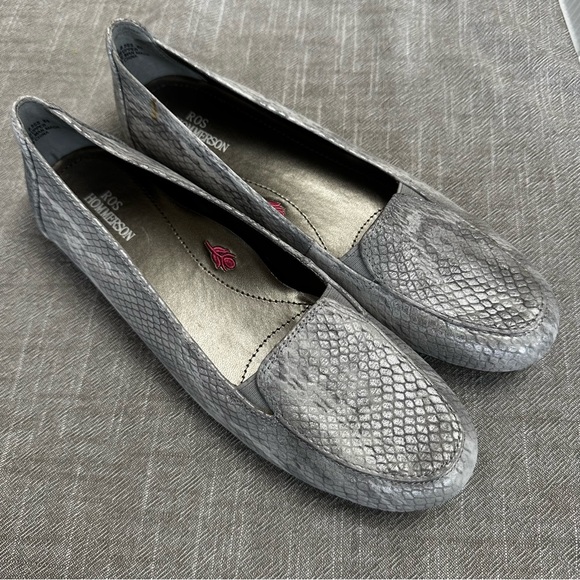 Ros Hammerson The Reagan in Silver Snake Print - Picture 3 of 14